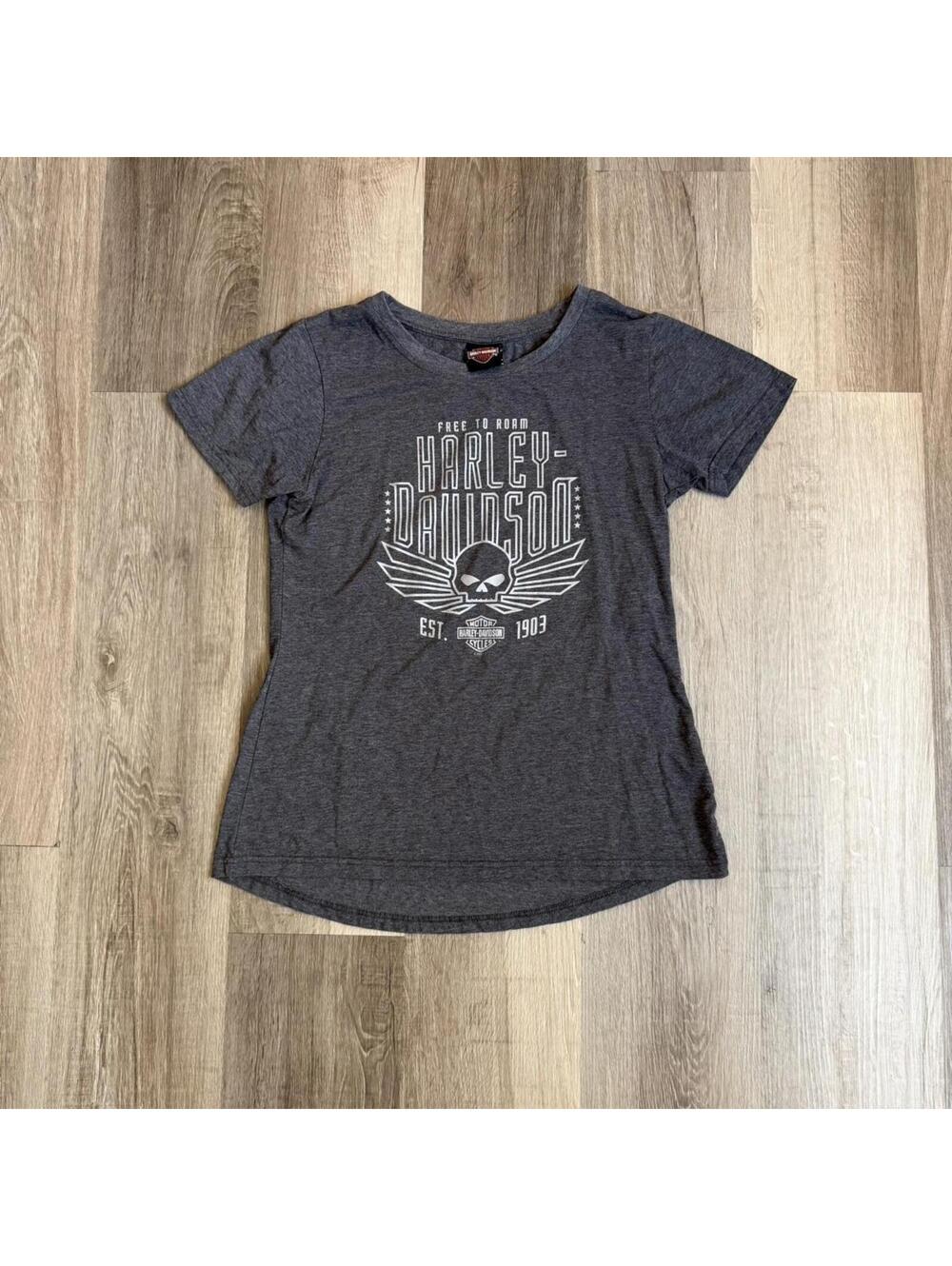 Harley Davidson Medium grey baby tee with skull and wings design #biker